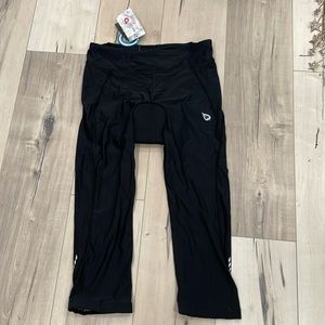 NWT Baleaf Cropped Bike Pants, XL.